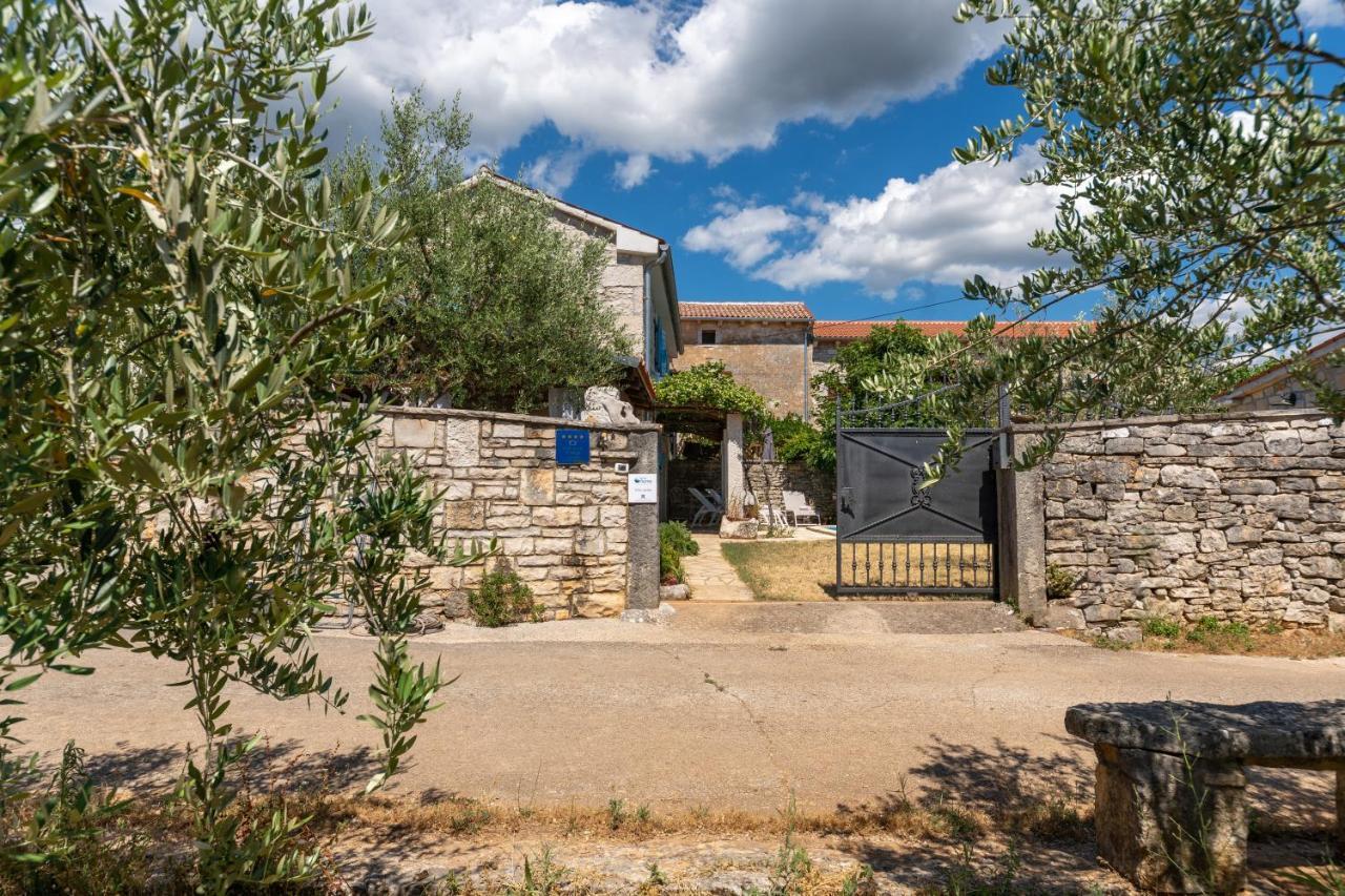 Villa Janko Sveti Lovrec Pazenaticki Exterior foto